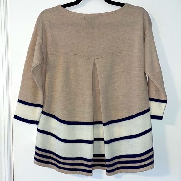 Design History border stripe pleat back 3/4 sleeve beige navy & cream sweater PM - Picture 2 of 9
